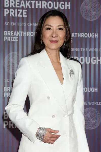 Los Angeles Eua Abril Michelle Yeoh Cerimônia Anual Prêmio Breakthrough — Fotografia de Stock