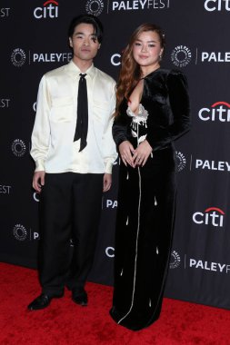 LOS ANGELES, ABD - 14 Nisan: Dallas James Liu, Elizabeth Yu PaleyFEST 2024 - Avatar: Dolby Tiyatrosu 'ndaki Son Hava Bükücü 14 Nisan 2024, Los Angeles, CA