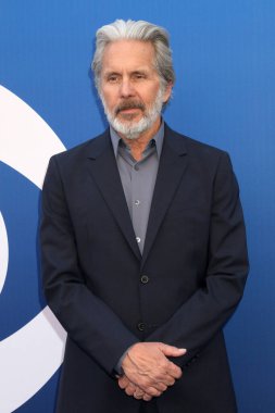 LOS ANGELES, ABD - 2 Mayıs 2024: Gary Cole Paramount Stüdyolarındaki CBS Sonbahar Önizleme Partisi 'nde 2 Mayıs 2024, Los Angeles, CA