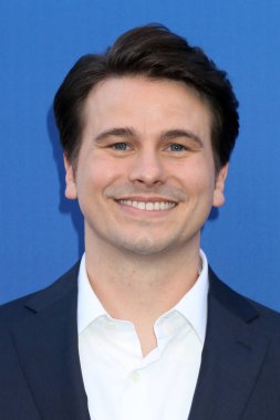 LOS ANGELES, ABD - 2 Mayıs 2024: Jason Ritter Paramount Stüdyolarındaki CBS Sonbahar Önizleme Partisi 'nde 2 Mayıs 2024, Los Angeles, CA