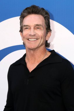 LOS ANGELES, ABD - 2 Mayıs 2024: Jeff Probst Paramount Stüdyoları 'ndaki CBS Sonbahar Önizleme Partisi' nde 2 Mayıs 2024, Los Angeles, CA