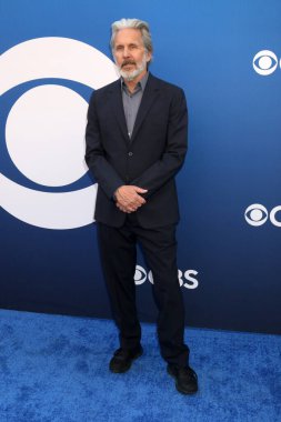 LOS ANGELES, ABD - 2 Mayıs 2024: Gary Cole Paramount Stüdyolarındaki CBS Sonbahar Önizleme Partisi 'nde 2 Mayıs 2024, Los Angeles, CA