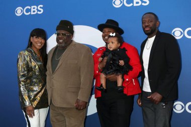 LOS ANGELES, USA - MAY 2, 2024:  Tichina Arnold, Cedric the Entertainer, Marcel Spears, Nola Spears, Sheaun McKinney at the CBS Fall Preview Party at the Paramount Studios on May 2, 2024 in Los Angeles, CA clipart