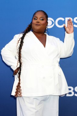 LOS ANGELES, ABD - 2 Mayıs 2024: Danielle Pinnock Paramount Stüdyolarındaki CBS Sonbahar Önizleme Partisi 'nde 2 Mayıs 2024, Los Angeles, CA