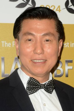 LOS ANGELES, ABD - 3 Mayıs 2024: Thomas Kim, Los Angeles, CA 'da 3 Mayıs 2024 tarihinde Barnsdall Galeri Tiyatrosu' nda düzenlenen 15.