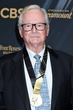 LOS ANGELES, ABD - 7 Haziran 2024: Jerome Dobson 51. Gündüz Emmy Ödülleri Kazananları Yürüyüşü 7 Haziran 2024 'te Los Angeles' ta Bonaventure Hotel 'de