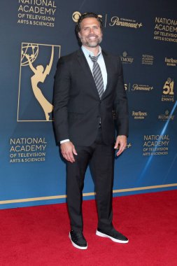 LOS ANGELES, ABD - 7 Haziran 2024: Joshua Morrow, 51. Gündüz Emmy Ödülleri Kazananları Yürüyüşü 7 Haziran 2024 'te Los Angeles' ta Bonaventure Hotel 'de