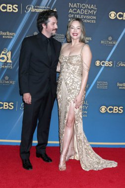 LOS ANGELES, ABD - 7 Haziran 2024: John Patrick Amedori, Annika Noelle, 7 Haziran 2024 tarihinde Los Angeles 'ta Bonaventure Hotel' deki 51.