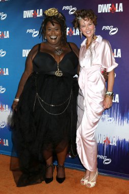 LOS ANGELES, ABD - 29 Haziran 2024 Tahtianna Fermin, Lauren McCann 29 Haziran 2024 'te TCL Çin Tiyatrosu' nda düzenlenen Filmlerle Dans Festivali 'nde Pembe Pilot prömiyeri.