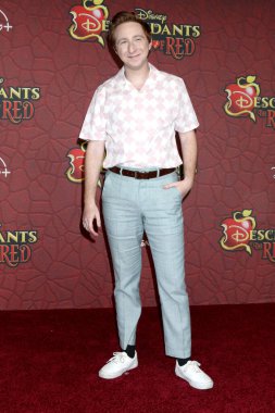 LOS ANGELES, ABD - 10 Temmuz 2024: Larry Saperstein The Rise of Red World Premiere at the Walt Disney Studios on Temmuz 2024, Burbank, CA