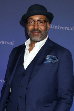 LOS ANGELES, ABD - 14 Temmuz 2024: Jesse L Martin, NBCUniversal TCA Basın Turu 'nda 14 Temmuz 2024 tarihinde Pasadena, CA
