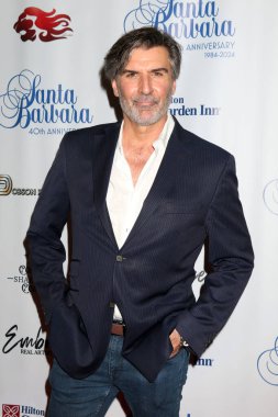 LOS ANGELES, ABD - 2 Ağustos 2024: Vincent Irizarry 2 Ağustos 2024 'te Burbank, CA' da Koloni Tiyatrosu 'nda 