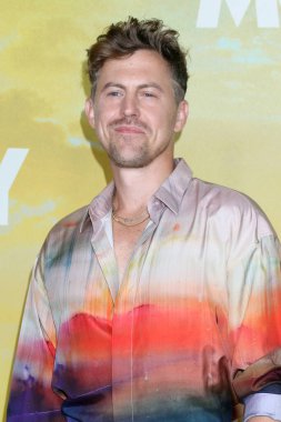 LOS ANGELES, ABD - 12 Ağustos 2024: Alex Moffat, Bad Monkey Apple TV + World Premiere 'de 12 Ağustos 2024' te Westwood, CA