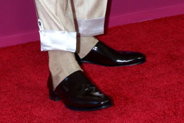 LOS ANGELES, ABD - 20 Ağustos 2024: Terry Crews Cuff and Shoe Detail at the America 's Got Talent Show Red Carpet Aug 20, 2024 at the Hotel Dena, Pasadena, CA