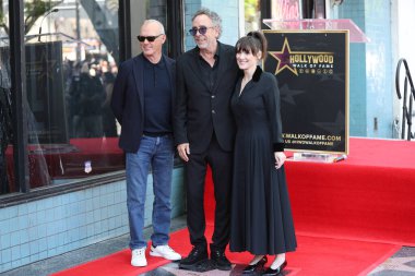 LOS ANGELES, ABD - 3 Eylül 2024: Michael Keatonm Tim Burton, Winona Ryder, Tim Burton Star töreninde 3 Eylül 2024 tarihinde Los Angeles, CA