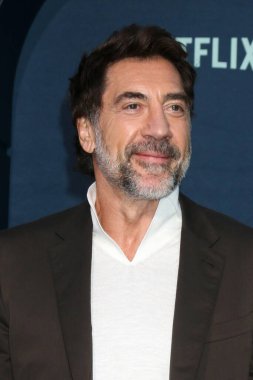 LOS ANGELES, ABD - 16 Eylül 2024: Canavarlardaki Javier Bardem - The Lyle and Erik Menendez Story LA Premiere at the Egypt Theater, 16 Eylül 2024, Los Angeles, CA