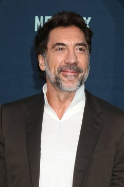 LOS ANGELES, ABD - 16 Eylül 2024: Canavarlardaki Javier Bardem - The Lyle and Erik Menendez Story LA Premiere at the Egypt Theater, 16 Eylül 2024, Los Angeles, CA