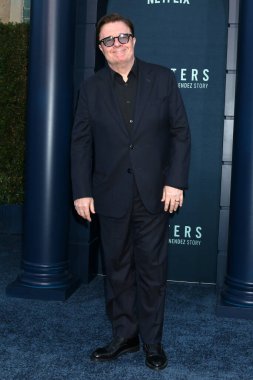 LOS ANGELES, ABD - 16 Eylül 2024: Canavarlardaki Nathan Lane - The Lyle and Erik Menendez Story LA Premiere at the Egypt Theater, 16 Eylül 2024, Los Angeles, CA