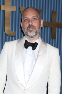 LOS ANGELES, ABD - 15 Eylül 2024: Lee Eisenberg Apple TV + Emmy Party Mother Wolf 'taki Kırmızı Halı 15 Eylül 2024' te, CA