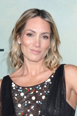 LOS ANGELES, ABD - 8 Ekim 2024: Amy Rosoff, 8 Ekim 2024 'te Pasifik Tasarım Merkezi' nde Shrinking 2.