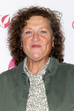 LOS ANGELES, ABD - 6 Ekim 2024: Dot Marie Jones, 6 Ekim 2024 'te Los Angeles, CA' da bulunan Orpheum Tiyatrosu 'nda düzenlenen 2024 En İyi Drag Show' da