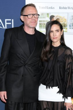 LOS ANGELES, ABD - 25 Ekim 2024: Paul Bettany, Jennifer Connelly AFI Fest 'te - 25 Ekim 2024' te TCL Çin Tiyatrosu 'nda gösterim