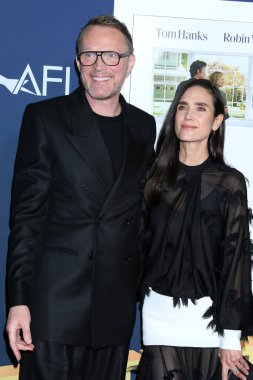 LOS ANGELES, ABD - 25 Ekim 2024: Paul Bettany, Jennifer Connelly AFI Fest 'te - 25 Ekim 2024' te TCL Çin Tiyatrosu 'nda gösterim