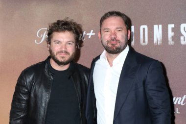 LOS ANGELES, ABD - 23 Ekim 2024: Emile Hirsch, Austin Hebert Linwood Dunn Tiyatrosu 'nun Lioness 2. Sezon prömiyerinde 23 Ekim 2024, Los Angeles, CA