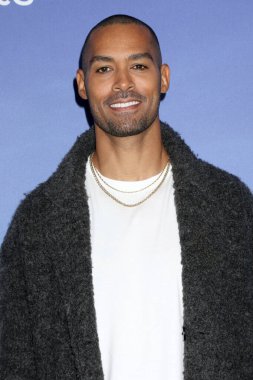 LOS ANGELES, ABD - 2 Kasım 2024: Lamon Archey, Peacock Tiyatrosu 'ndaki A Day of Days hayran etkinliğinde 2 Kasım 2024, Los Angeles, CA