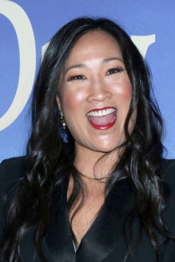 LOS ANGELES, ABD - 2 Kasım 2024: Tina Huang Tavuskuşu Tiyatrosu 'nda bir günlük hayran etkinliğinde 2 Kasım 2024, Los Angeles, CA