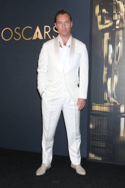 LOS ANGELES, ABD - 17 Kasım 2024: Jude Law, Dolby Balo Salonu 'ndaki 2024 Vali Ödülleri' nde 17 Kasım 2024, Los Angeles, CA