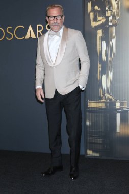 LOS ANGELES, ABD - 17 Kasım 2024: Kevin Costner, Dolby Balo Salonu 2024 Valilik Ödülleri 'nde 17 Kasım 2024, Los Angeles, CA