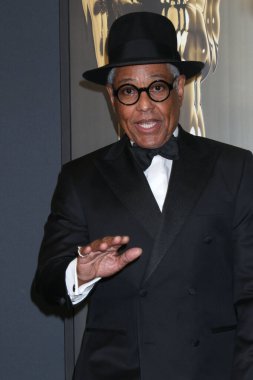 LOS ANGELES, ABD - 17 Kasım 2024: Giancarlo Esposito Dolby Balo Salonu 'ndaki 2024 Valilik Ödülleri' nde 17 Kasım 2024