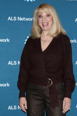 Teresa Ganzel, Molly Wolveck Sanat Sergisi 'nde ALS Araştırma ve Bakım yararına 23 Kasım 2024' te Batı Hollywood, CA