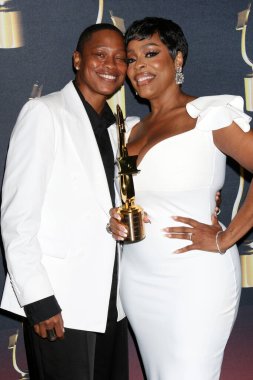 SAN DIEGO, ABD - 8 Aralık 2024: Jessica Betts, Niecy Nash-Betts Beverly Hilton Oteli 11. SOVAS Ödülleri Kazananlar Çemberi 8 Aralık 2024, Beverly Hills, CA