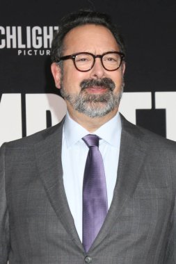 SAN DIEGO, ABD - 10 Aralık 2024: James Mangold TCL Çin Tiyatrosu 'nun A Complete Unknown Los Angeles Premiere at TCL Chinese Theater IMAX 10 Aralık 2024, Los Angeles, CA