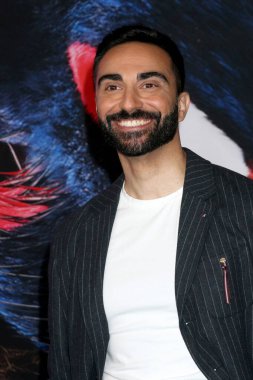 LOS ANGELES, ABD - 16 Aralık 2024: Lee Majdoub TCL Çin Tiyatrosu 'ndaki Sonic the Hedgehog 3 LA Premiere' de 16 Aralık 2024, Los Angeles, CA