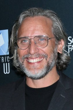 Fede Alvarez, Universal Hilton Oteli 'ndeki 2025 Saturn Ödülleri Basın Odası' nda 2 Şubat 2025, Los Angeles, CA