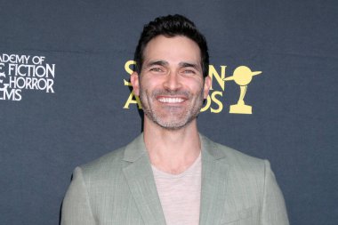 Tyler Hoechlin, 2025 Saturn Ödülleri 'nde Universal Hilton Oteli' ne 2 Şubat 2025 'te ulaştı.