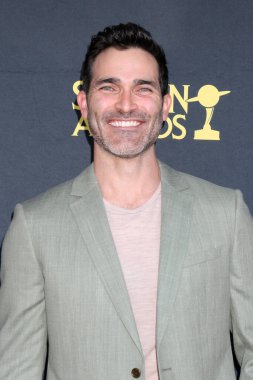 Tyler Hoechlin, 2025 Saturn Ödülleri 'nde Universal Hilton Oteli' ne 2 Şubat 2025 'te ulaştı.