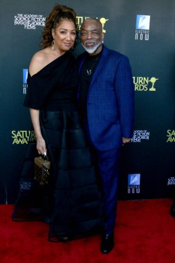 Stephanie Burton, LeVar Burton 2025 Saturn Ödülleri 'nde Universal Hilton Oteli' ne 2 Şubat 2025 'te ulaştı.