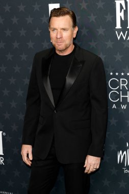 Ewan McGregor, Barker Hanger 'daki 2025 Eleştirmen Seçimi Ödülleri' nde 7 Şubat 2025 'te Santa Monica, CA