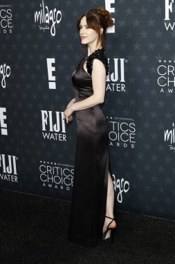 Rachel Brosnahan, Barker Hanger 'daki 2025 Eleştirmen Seçimi Ödülleri' nde 7 Şubat 2025 'te Santa Monica, CA