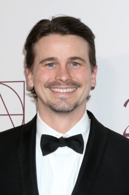 Jason Ritter 15 Şubat 2025 'te Los Angeles, CA' da Kıtalararası Los Angeles 'ta 29. Yıllık Üretim Tasarım Ödülleri' nde