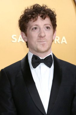 Ethan Slater, 31. SAG Ödülleri 'nde 23 Şubat 2025' te Los Angeles 'taki Shrine Konser Salonu' na geldi.