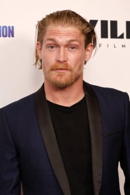 Harry Goodwin, Beverly Hills Oteli 'nde 24 Şubat 2025' te Beverly Hills, CA 'de ilk bağış gecesinde