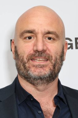 Mario Niccolo, 12 Kasım 2024 'te Harmony Gold Theater' daki Gömme Gecesi 'nde, CA