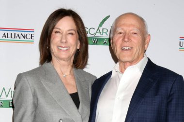Kathleen Kennedy, Frank Marshall 27 Şubat 2025 'te Los Angeles' ta düzenlenen 19. Oscar Wilde Ödülleri 'nde.