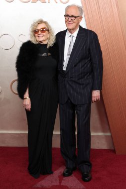 John Lithgow, eşi Dolby Tiyatrosu 'ndaki 97. Yıllık Akademi Ödülleri' nde 2 Mart 2025 'te Los Angeles, CA