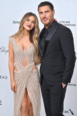 Chrishell Stause, Chris Appleton, Elton John Akademi Ödülleri İzleme Partisi Batı Hollywood Park 'ta 2 Mart 2025, W Hollywood, CA